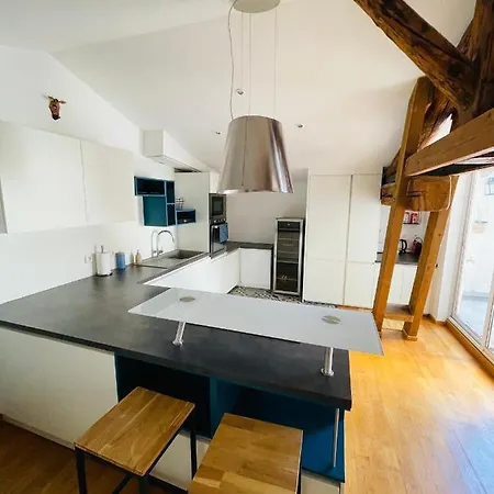 Le Confidentiel - Terrasse Et Garage Prive Nîmes
